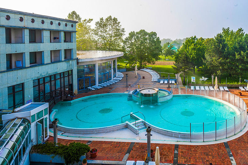 Lipa Hotel 렌다바 외부 사진